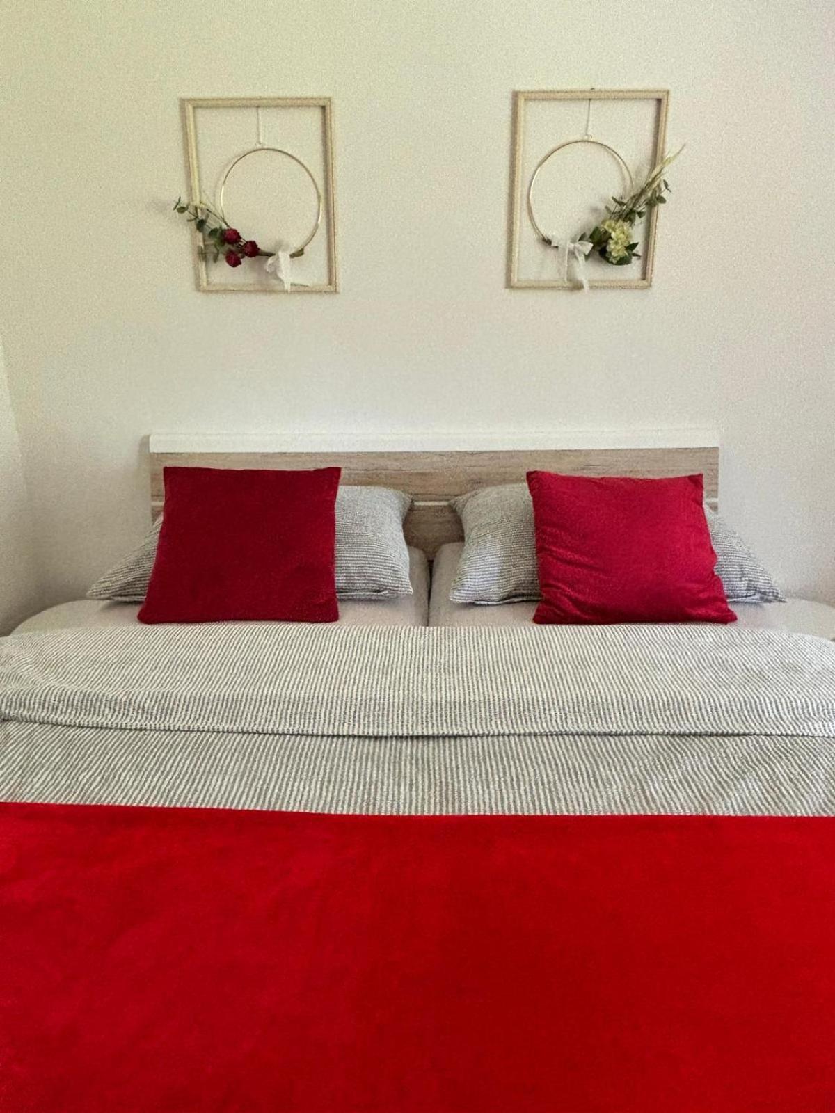 Apartman Vendy Karlovy Vary Ngoại thất bức ảnh